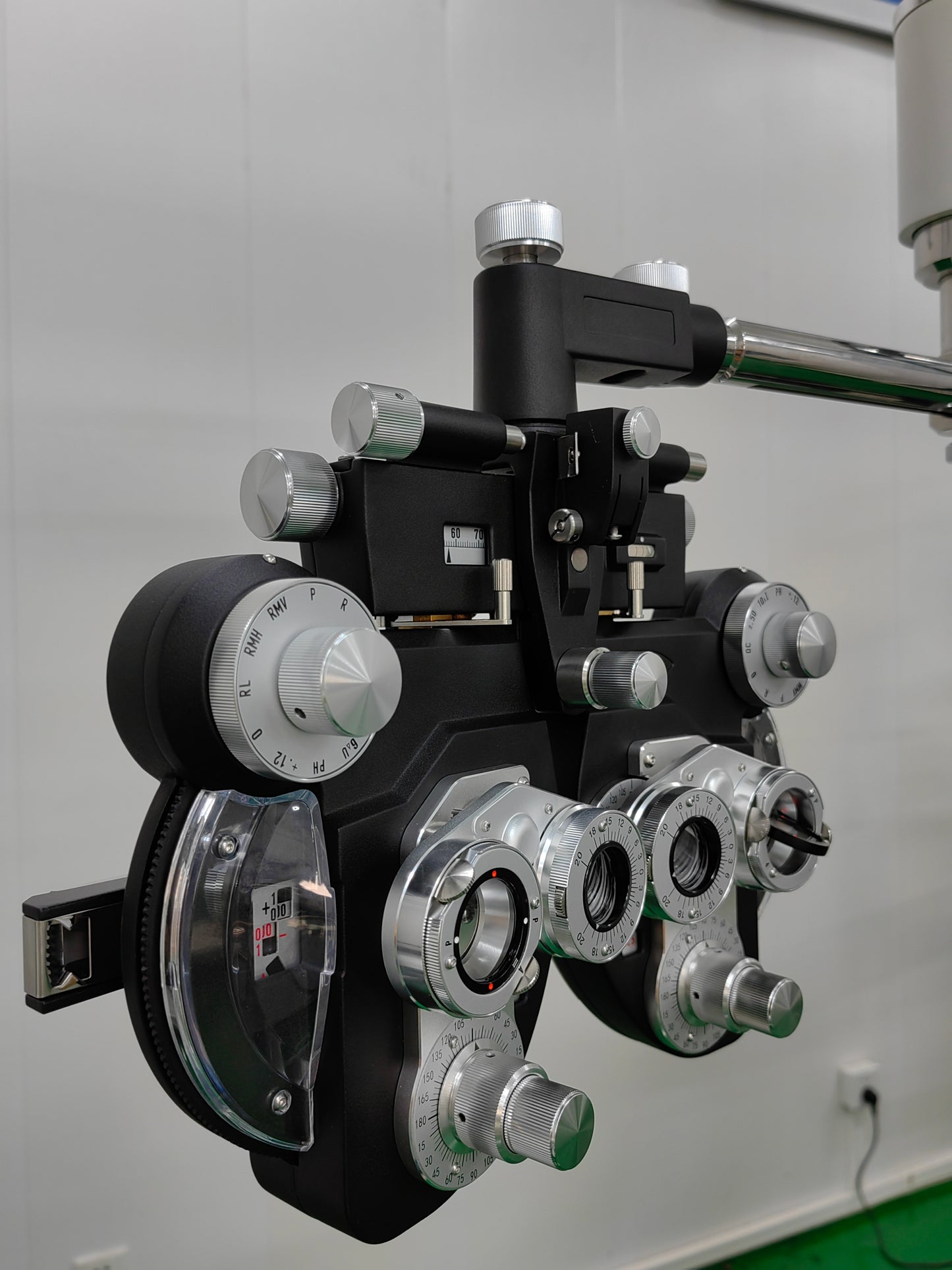 VT-80 Black Phoropter Refractor Vision Tester
